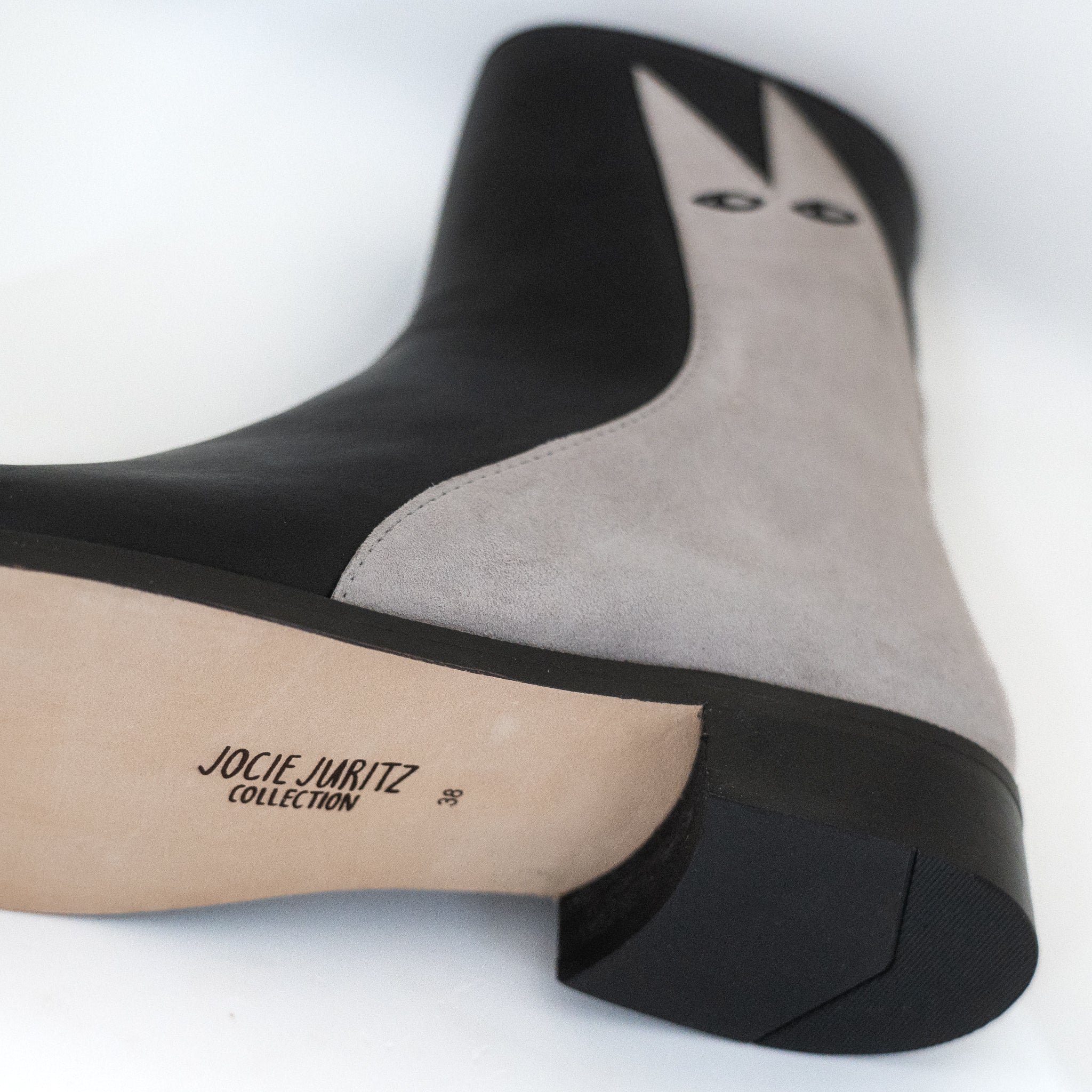 Etta Low – Jocie Juritz Collection